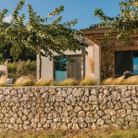 Spathes Suites Kefalonia - Luxury Suites Ratzaklíon Exteriör bild