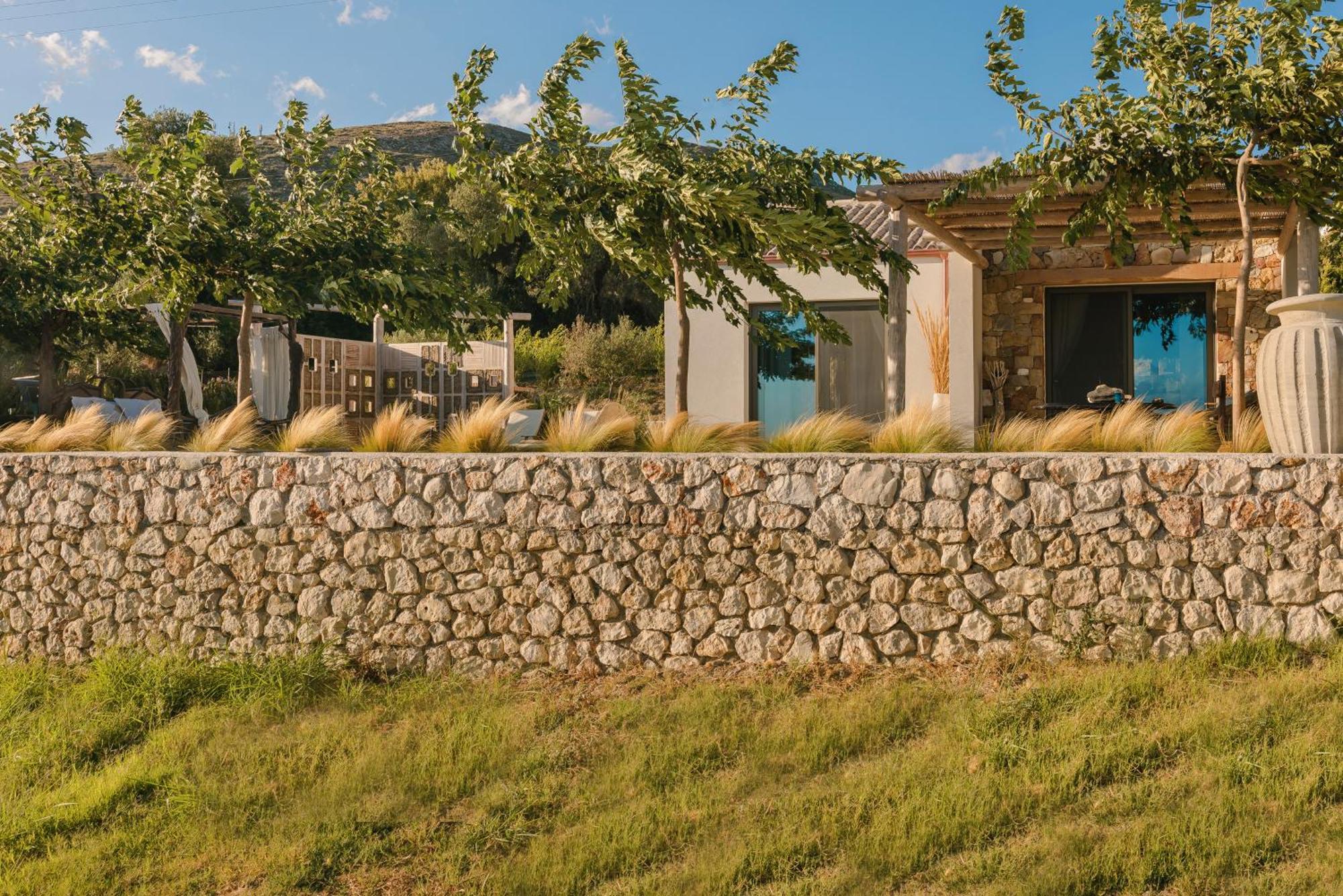 Spathes Suites Kefalonia - Luxury Suites Ratzaklíon Exteriör bild