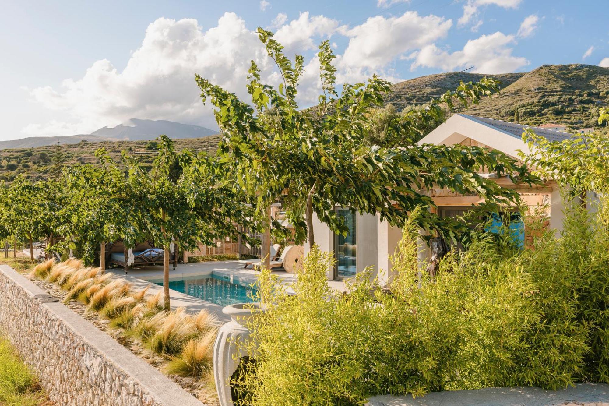Spathes Suites Kefalonia - Luxury Suites Ratzaklíon Exteriör bild